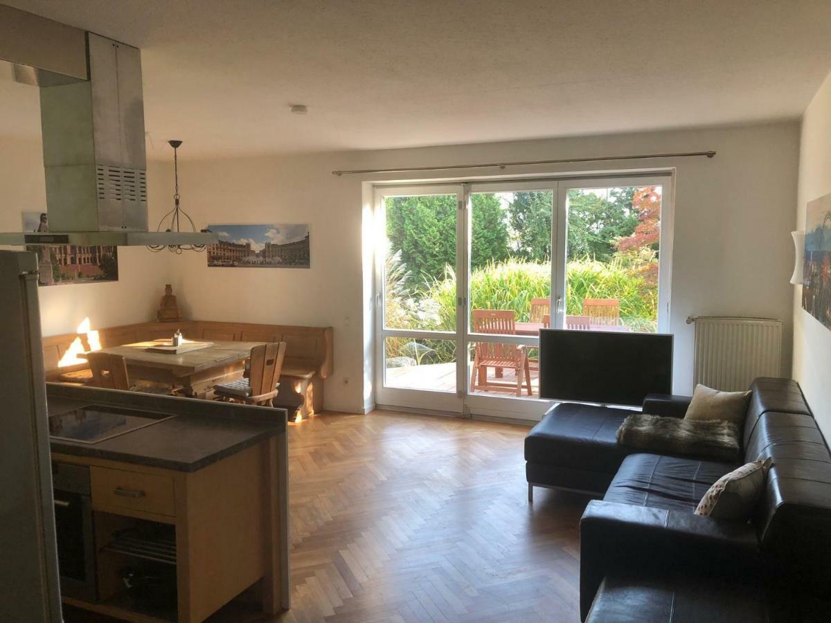 Ferienwohnung Messewohnung Muenchen Ost Forstern エクステリア 写真